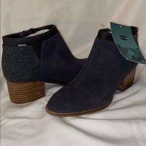 NWT Tom’s Forged Iron Grey Suede Loren Booties